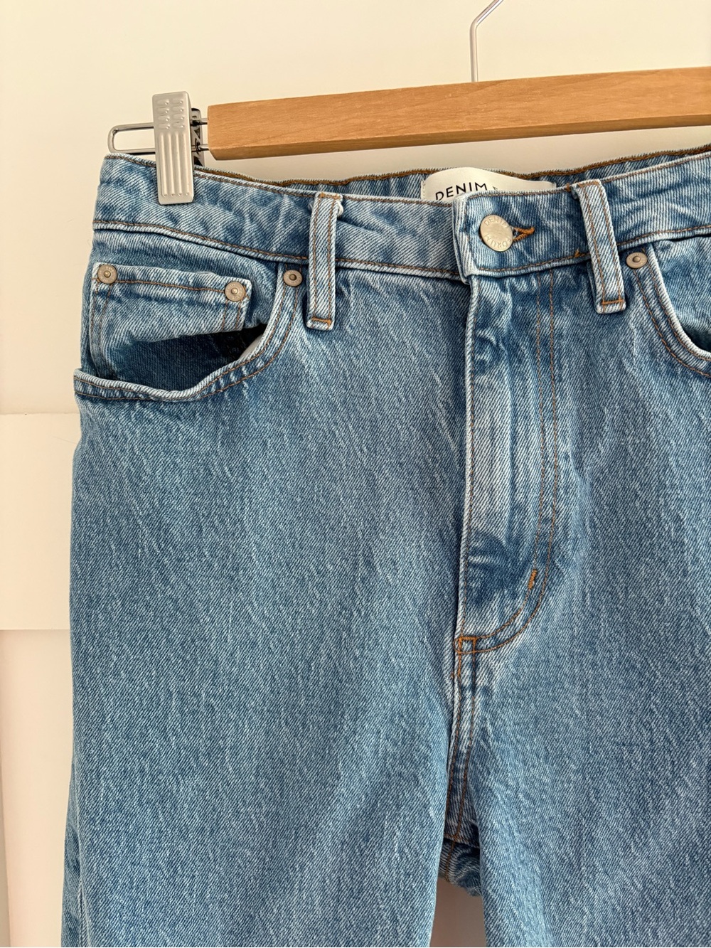 Aritzia Denim Forum Rowan Super Hi-Rise Straight Jean size 27 - Picture 4 of 9